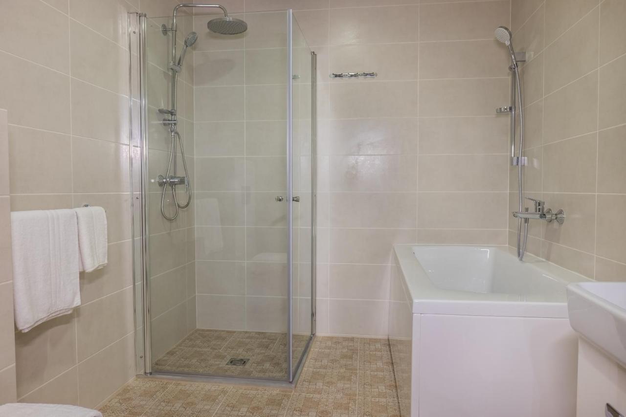 Zveju Uzeiga Otel Šiauliai Dış mekan fotoğraf
